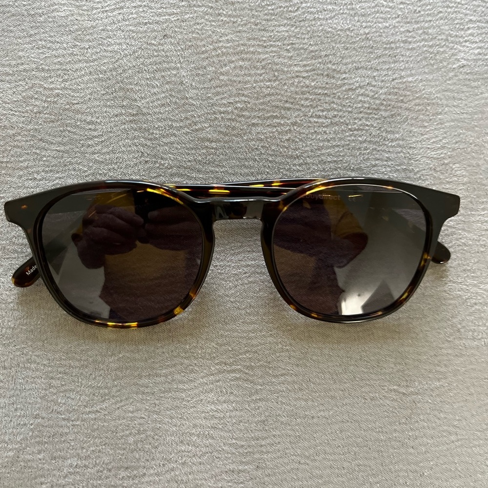 Eyebuy Direct SAfari  50-21-145 C1 Oval Designer Sunglasses